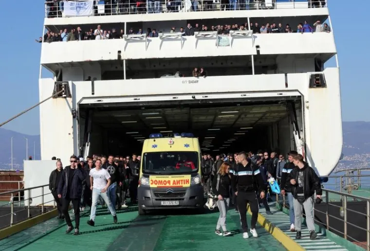 LUDNICA U RIJECI: Pogledajte kako je izgledao povratak navijača iz Splita