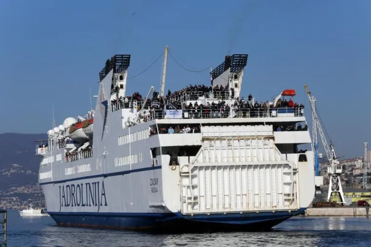 LUDNICA U RIJECI: Pogledajte kako je izgledao povratak navijača iz Splita