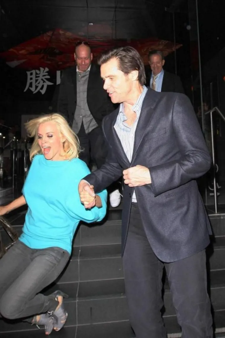 ZAŽELITE NE&Scaron;TO! Zvijezde pale kao s kru&scaron;ke, ali barem su pritom uspjele nasmijati promatrače