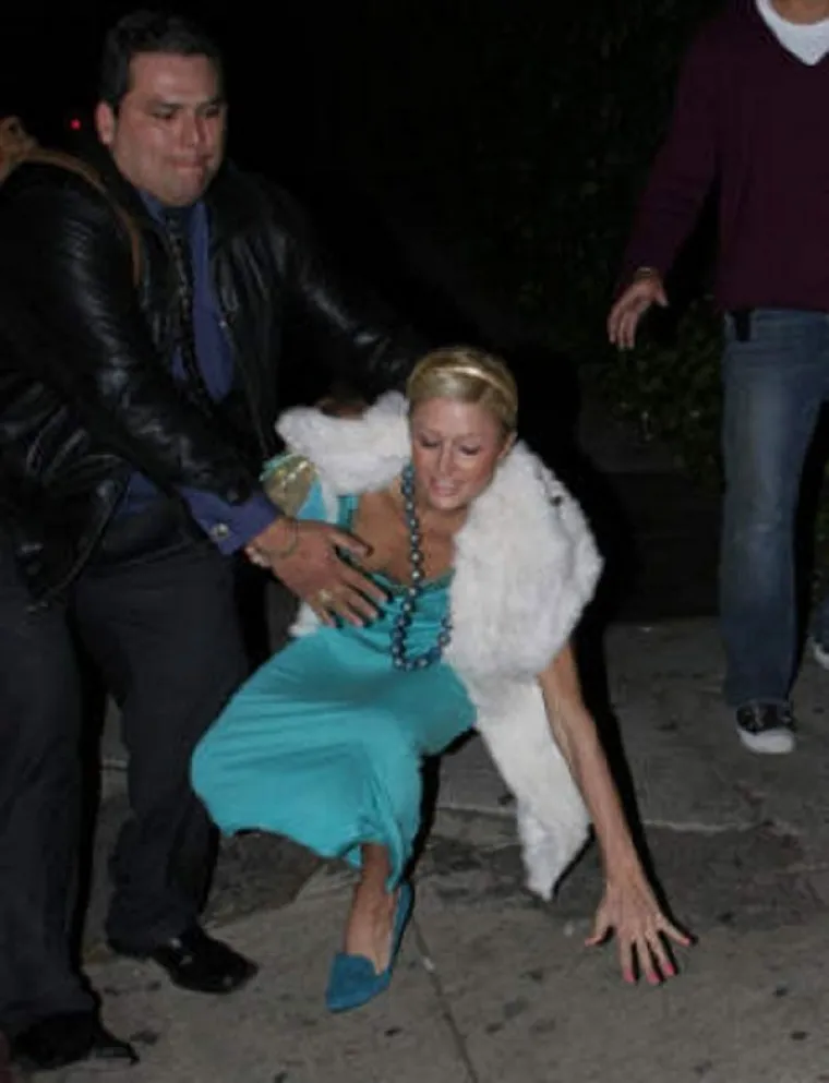 ZAŽELITE NE&Scaron;TO! Zvijezde pale kao s kru&scaron;ke, ali barem su pritom uspjele nasmijati promatrače