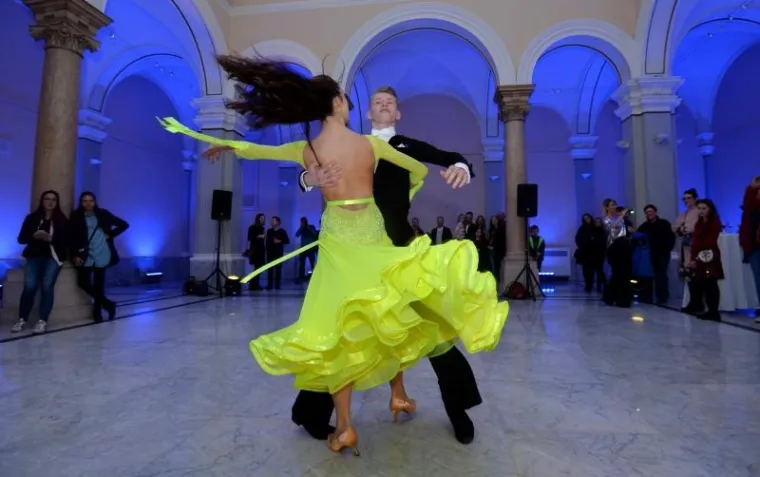 PREMIJERU FILMA ZASJENILE SEKSI NOGE: Ljepotica Lana Jurčević izgledala je sinoć 'zvjerski' dobro