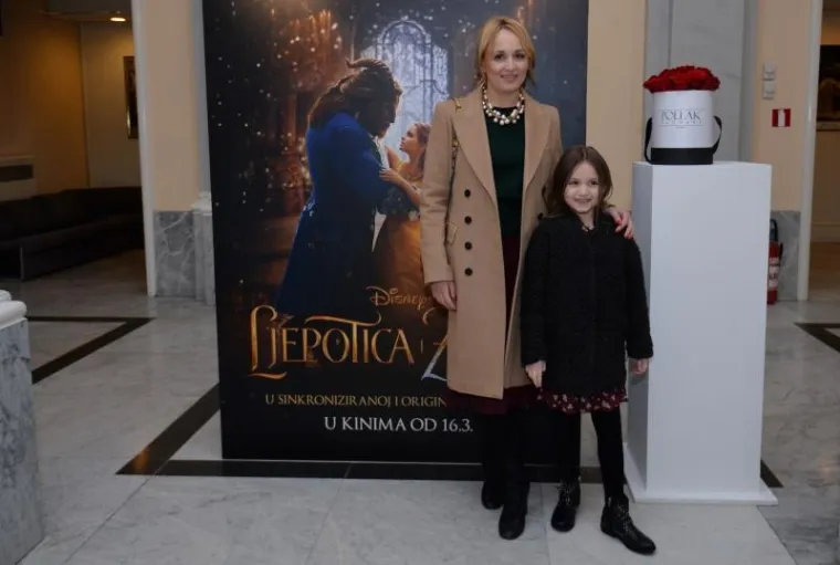 PREMIJERU FILMA ZASJENILE SEKSI NOGE: Ljepotica Lana Jurčević izgledala je sinoć 'zvjerski' dobro