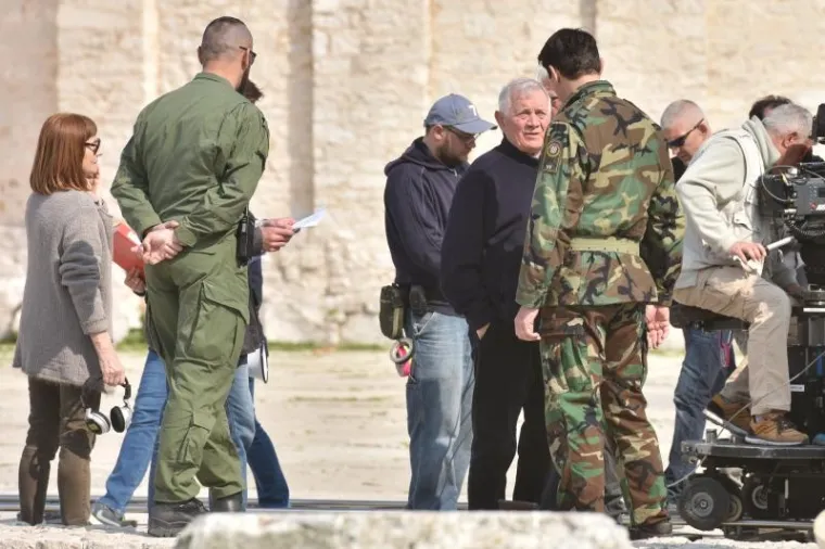 Na zadarskom je Forumu započelo snimanje scene za film General, koji portretira život generala Ante Gotovine. Ovo je ujedno i jedina scena koja se snima ba&scaron; u gradu Zadru. Za potrebe snimanja, promet Kalelargom blokiran je na pola sata kako prolaznici ne bi ometali filmsku ekipu. Dok su policija i osiguranje zaustavljali prolaznike, zadarski Forum bio je kulisa za scenu razgovora generala Ante Gotovine i generala Janka Bobetka. Ulogu generala Bobetka, tumači Mustafa Nadarević.