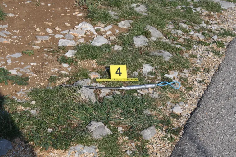 MASOVNA UHIĆENJA PRIPADNIKA TORCIDE: Pronađene teleskopske palice, drvene letve, baklje...