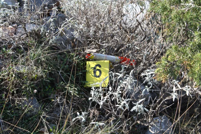 MASOVNA UHIĆENJA PRIPADNIKA TORCIDE: Pronađene teleskopske palice, drvene letve, baklje...