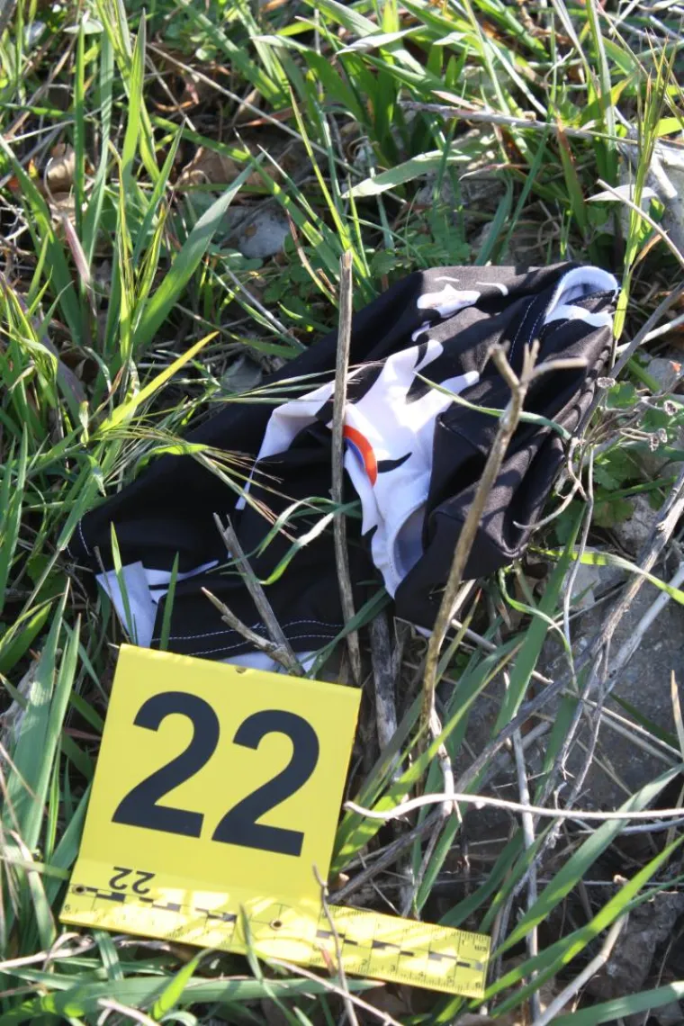 MASOVNA UHIĆENJA PRIPADNIKA TORCIDE: Pronađene teleskopske palice, drvene letve, baklje...