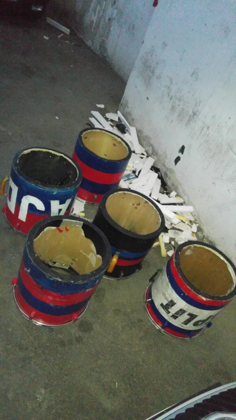 MASOVNA UHIĆENJA PRIPADNIKA TORCIDE: Pronađene teleskopske palice, drvene letve, baklje...