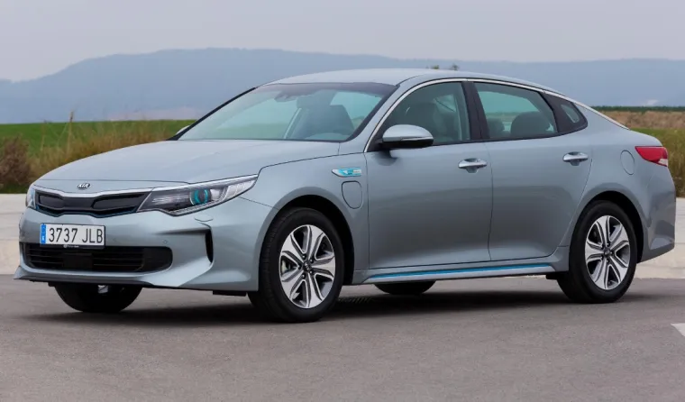 Službena kombinirana potrošnja goriva vozila čija je maksimalna brzina 192 km/h, iznosi 1,6 litara na 100 km.