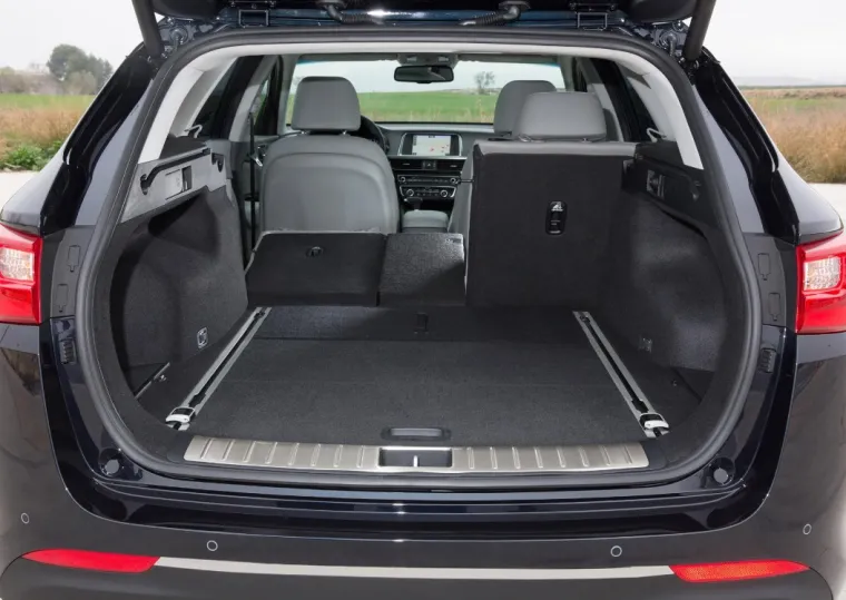 KIA OPTIMA SPORTSWAGON: Ljepotan koji bi se trebao nametnuti na na&scaron;em trži&scaron;tu