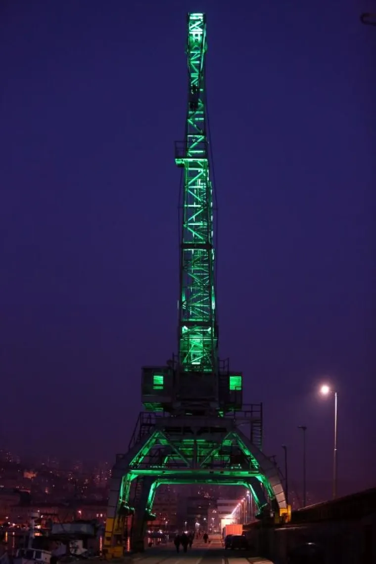 Rijeka, Zagreb i Pula, svaki grad na svoj način, uključili su se u obilježavanje nacionalnog praznika Irske, Dana svetoga Patrika.
U Rijeci je zelenom svjetlo&scaron;ću obasjana Trsatska gradina te dizalice na lukobranu riječke luke. Zagrebačke fontane, kao i Svjetleći divovi u pulskom brodogradili&scaron;tu Uljanik također sudjeluju u inicijativi Svjetskog ozelenjavanja.