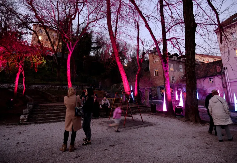 Jedinstveni svjetlosni spektakl u metropoli: Festival svjetla oživio Zagreb i najavio proljeće!
