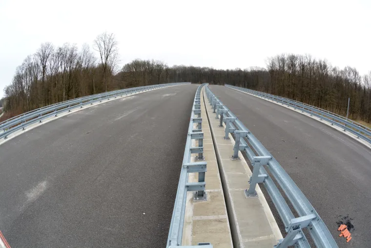 Nadvožnjak koji je prije 8 godina bio dio političke kampanje i dalje nema svrhe