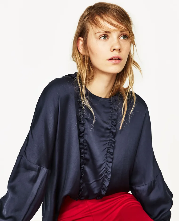 Satenska bluza s volanima, Zara, 199,90 kuna