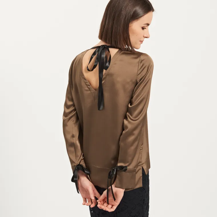 Bluza s vezanjem na leđima, Reserved, 171,00 kuna
