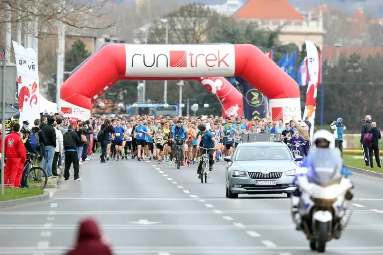 Proljetni polumaraton VIP Zagreb21 startao ispred Nacionalne sveučili&scaron;ne knjižnice