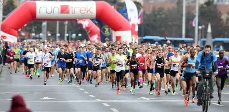 Proljetni polumaraton VIP Zagreb21 startao ispred Nacionalne sveučili&scaron;ne knjižnice