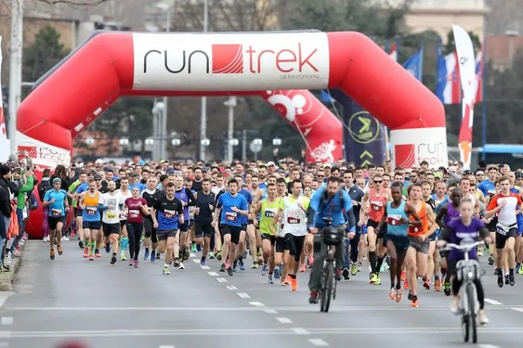 Proljetni polumaraton VIP Zagreb21 startao ispred Nacionalne sveučili&scaron;ne knjižnice