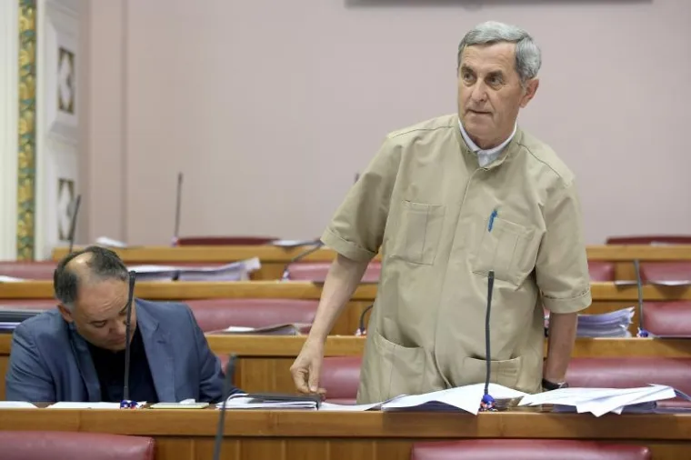 Odlazak don Ivana Grubišića: Preminuo omiljeni splitski svećenik