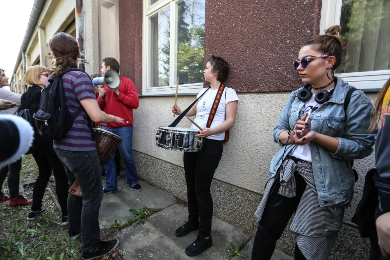 Studenti Hrvatskih studija zbog ukidanja upisne kvote za Studij filozofije pokrenuli blokadu nastave