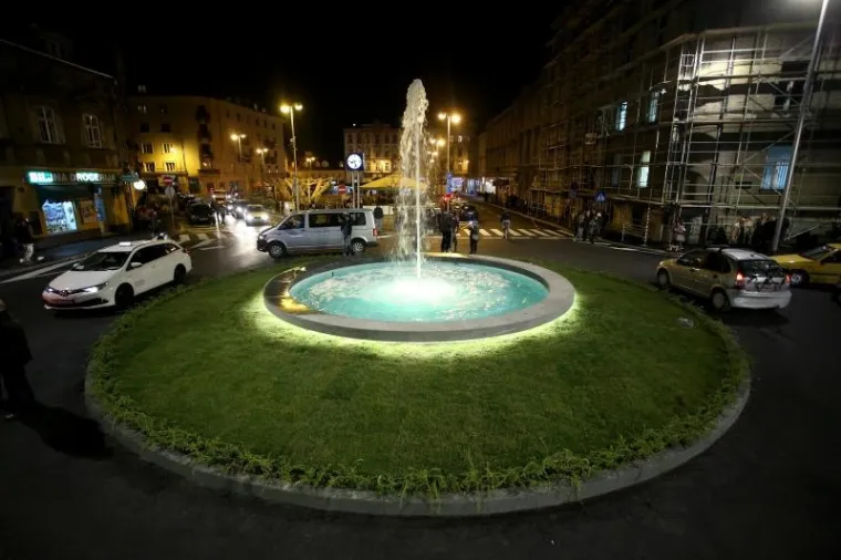 VELIKO OTVORENJE U ZAGREBU: Pogledajte kako je zablistao novouređeni Britanski trg