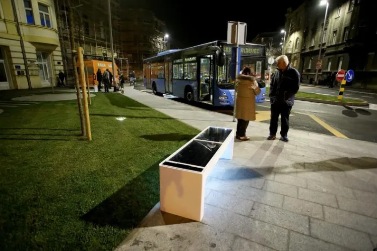 VELIKO OTVORENJE U ZAGREBU: Pogledajte kako je zablistao novouređeni Britanski trg