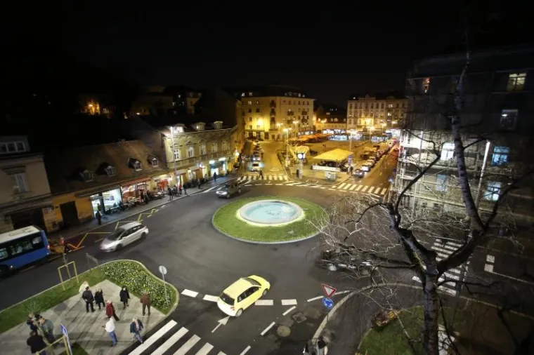 VELIKO OTVORENJE U ZAGREBU: Pogledajte kako je zablistao novouređeni Britanski trg