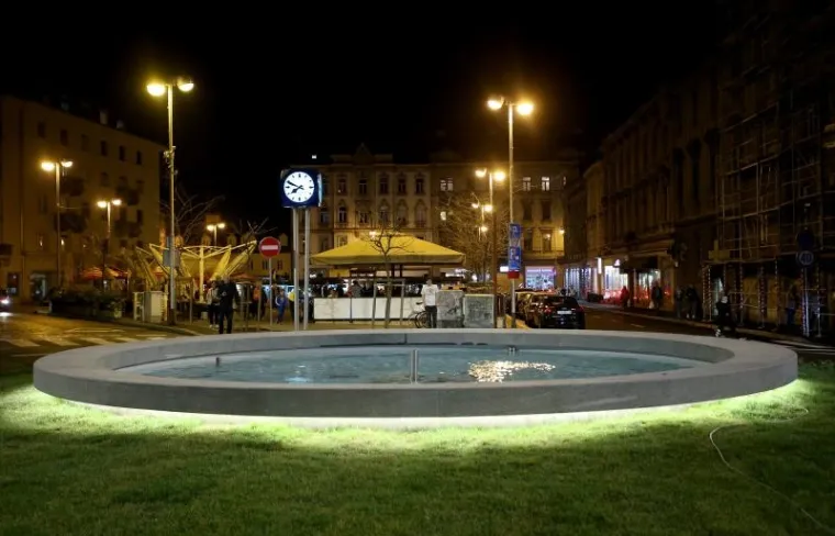 VELIKO OTVORENJE U ZAGREBU: Pogledajte kako je zablistao novouređeni Britanski trg