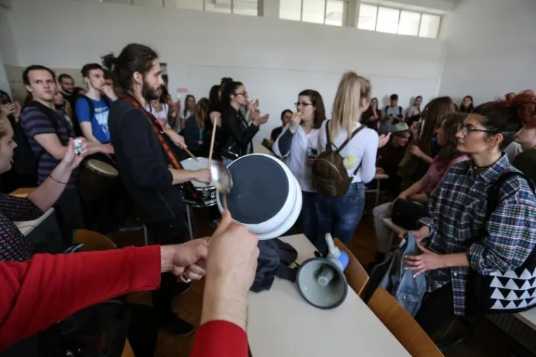 Studenti pokrenuli blokadu nastave na Hrvatskim studijima
