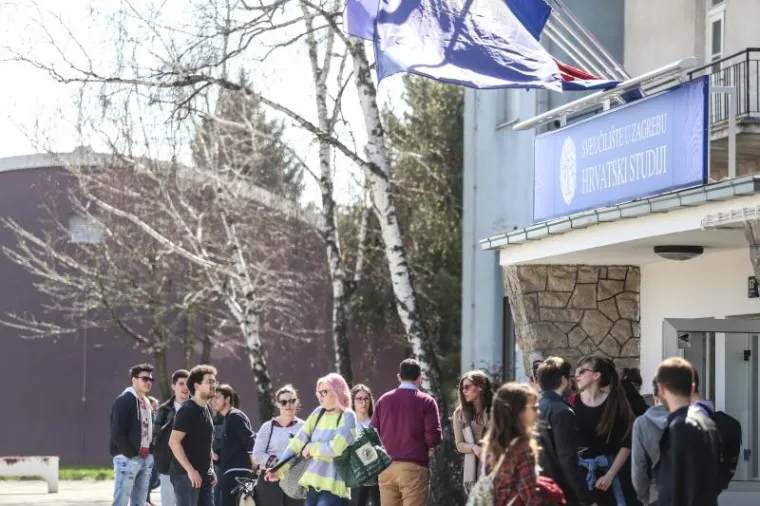 Studenti pokrenuli blokadu nastave na Hrvatskim studijima