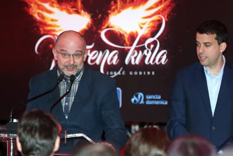 OD ĆORIĆA PREKO ĆORLUKE DO ŠPACE: Ovako su 'Uvijek vjerni' nagradili Vatrene