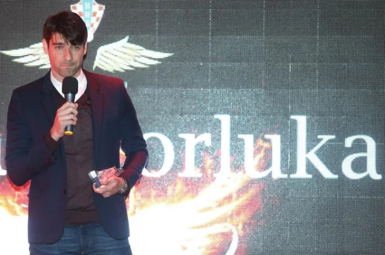 OD ĆORIĆA PREKO ĆORLUKE DO &Scaron;PACE: Ovako su 'Uvijek vjerni' nagradili Vatrene