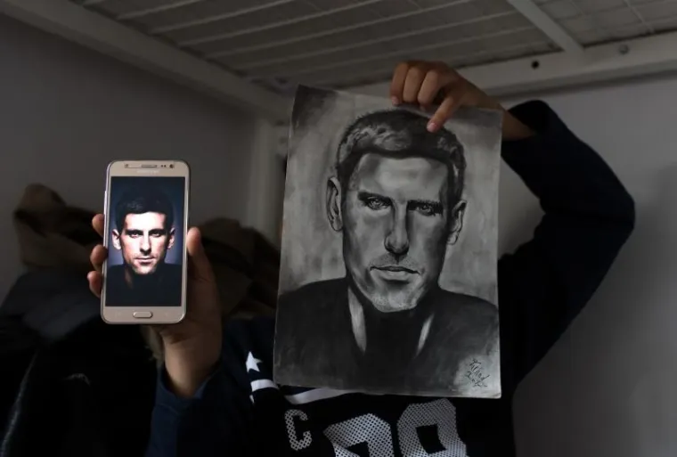 UPOZNAJTE FARHADA, DJEČAKA KOJEG ZOVU 'MALI PICASSO': Mjesecima je zaglavljen u Srbiji, a za to vrijeme olovkom izvodi čaroliju