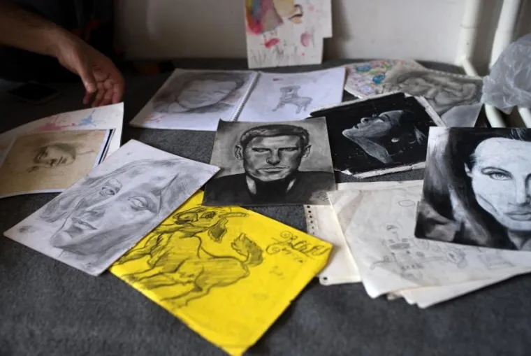 UPOZNAJTE FARHADA, DJEČAKA KOJEG ZOVU 'MALI PICASSO': Mjesecima je zaglavljen u Srbiji, a za to vrijeme olovkom izvodi čaroliju