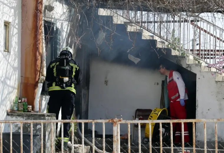 Požar je ugašen oko 14 sati.