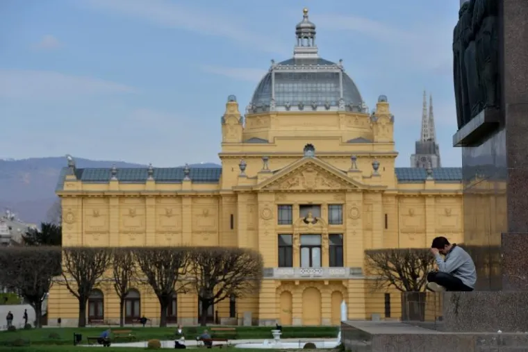 Proljeće u Zagrebu: procvjetale magnolije, ali i proljetni umor