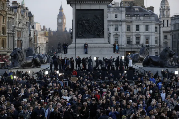 Londončani na ulicama