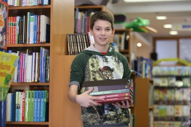 Upoznajte učenika koji je pročitao najvi&scaron;e knjiga u zagrebačkim knjižnicama: samo pro&scaron;le godine pročitao njih 156