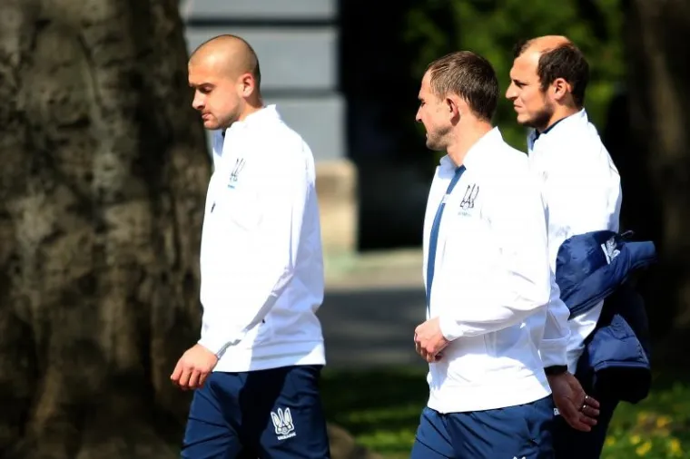 &Scaron;EVČENKO IZVEO IGRAČE U GRAD: Ukrajinci uživali u sunčanom danu, stigli i navijači