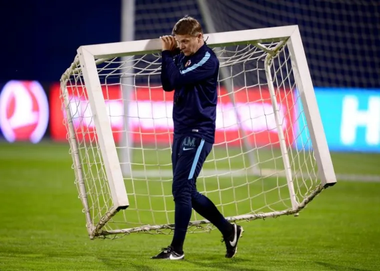 NEMA OPU&Scaron;TANJA: Čačić ni&scaron;ta ne prepu&scaron;ta slučaju, pogledajte kako je vodio večernji trening