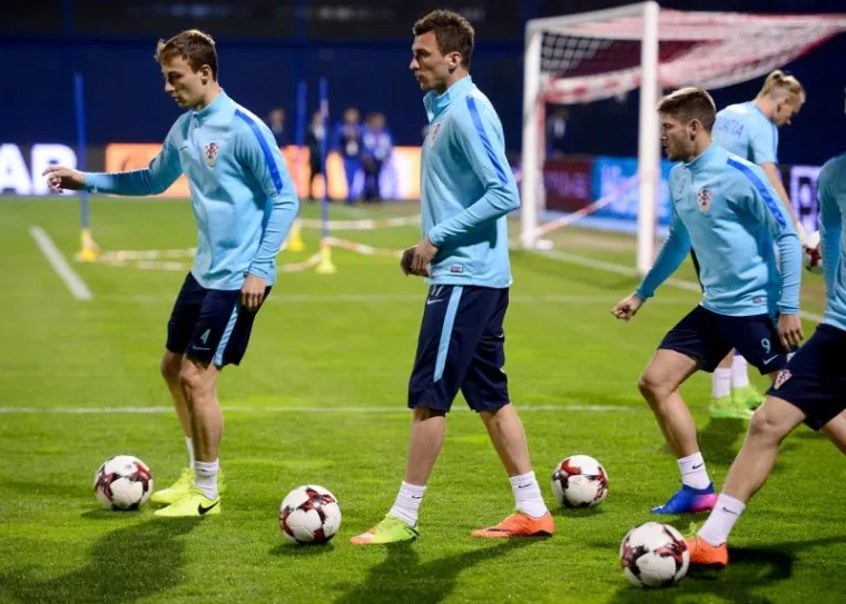 NEMA OPU&Scaron;TANJA: Čačić ni&scaron;ta ne prepu&scaron;ta slučaju, pogledajte kako je vodio večernji trening