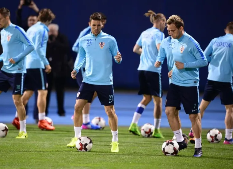 NEMA OPU&Scaron;TANJA: Čačić ni&scaron;ta ne prepu&scaron;ta slučaju, pogledajte kako je vodio večernji trening