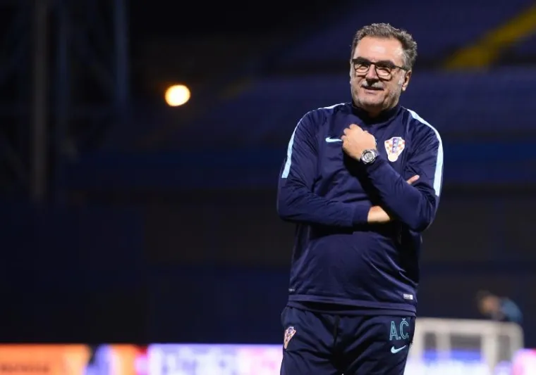 NEMA OPU&Scaron;TANJA: Čačić ni&scaron;ta ne prepu&scaron;ta slučaju, pogledajte kako je vodio večernji trening