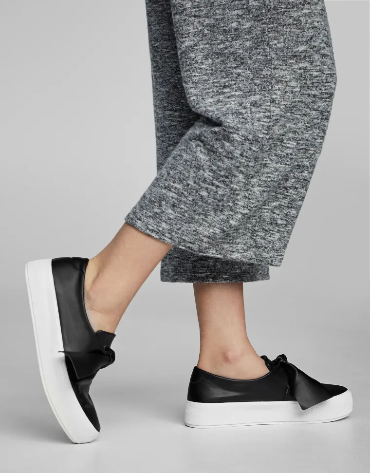 Tenisice s ma&scaron;nom, Pull&amp;Bear, 229,90 kuna