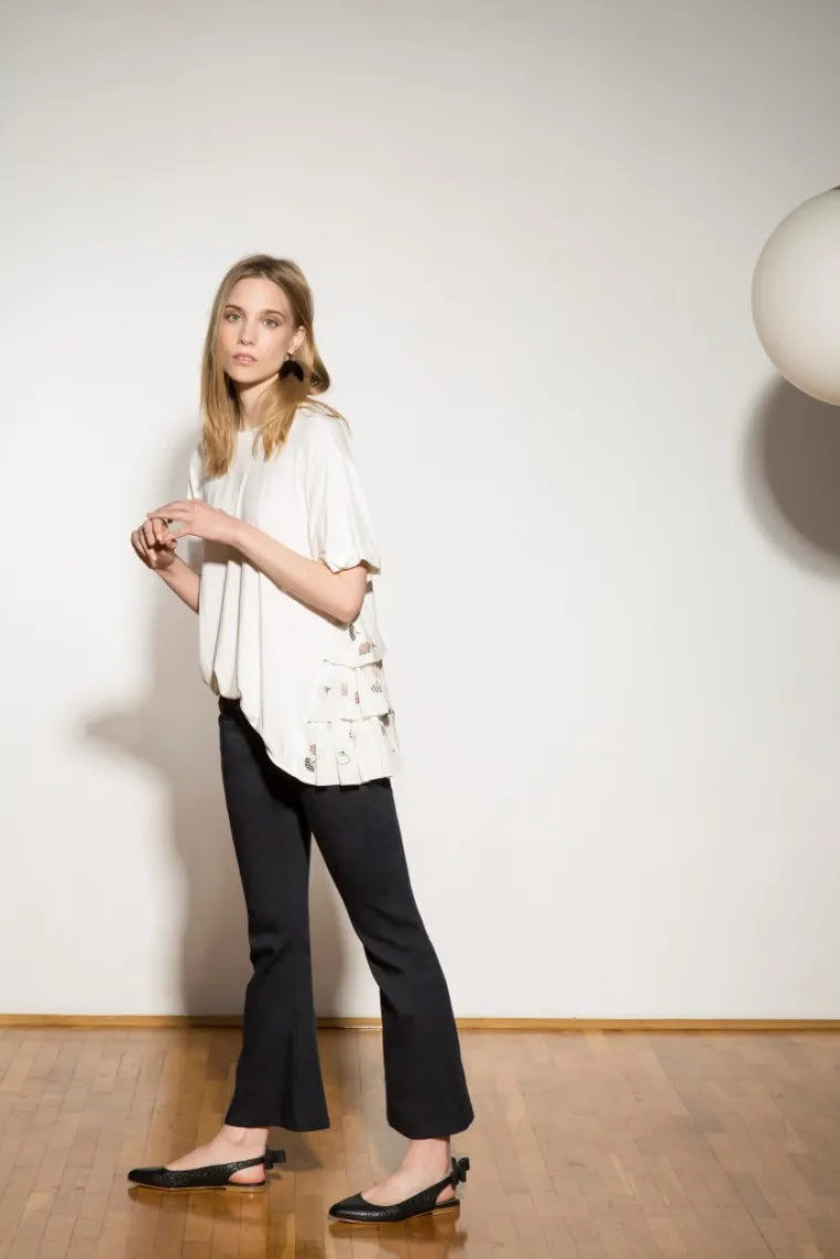 U novoj kolekciji brend A'marie donosi opu&scaron;tene i razigrane modele u kojima proljeće može početi