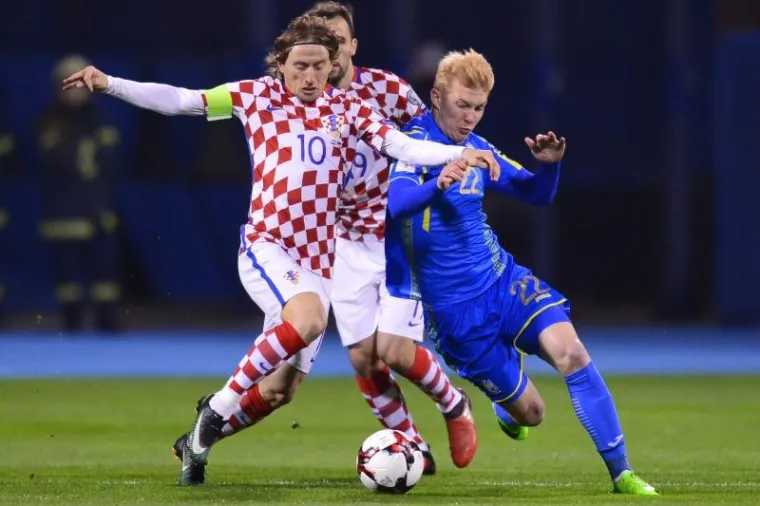 LUDNICA NA TRIBINAMA: Maksimir krcat do posljednjeg mjesta, Jug ovako nije izgledao od Engleza