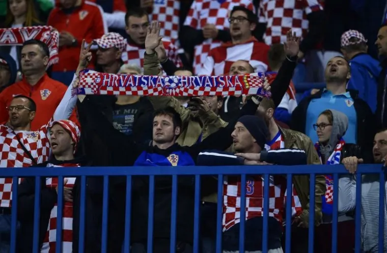 LUDNICA NA TRIBINAMA: Maksimir krcat do posljednjeg mjesta, Jug ovako nije izgledao od Engleza