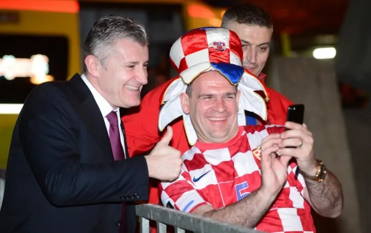 POLITIČARI, SPORTA&Scaron;I, TRENERI, BIZNISMENI... Pogledajte tko će od uglednika navijati za Hrvatsku