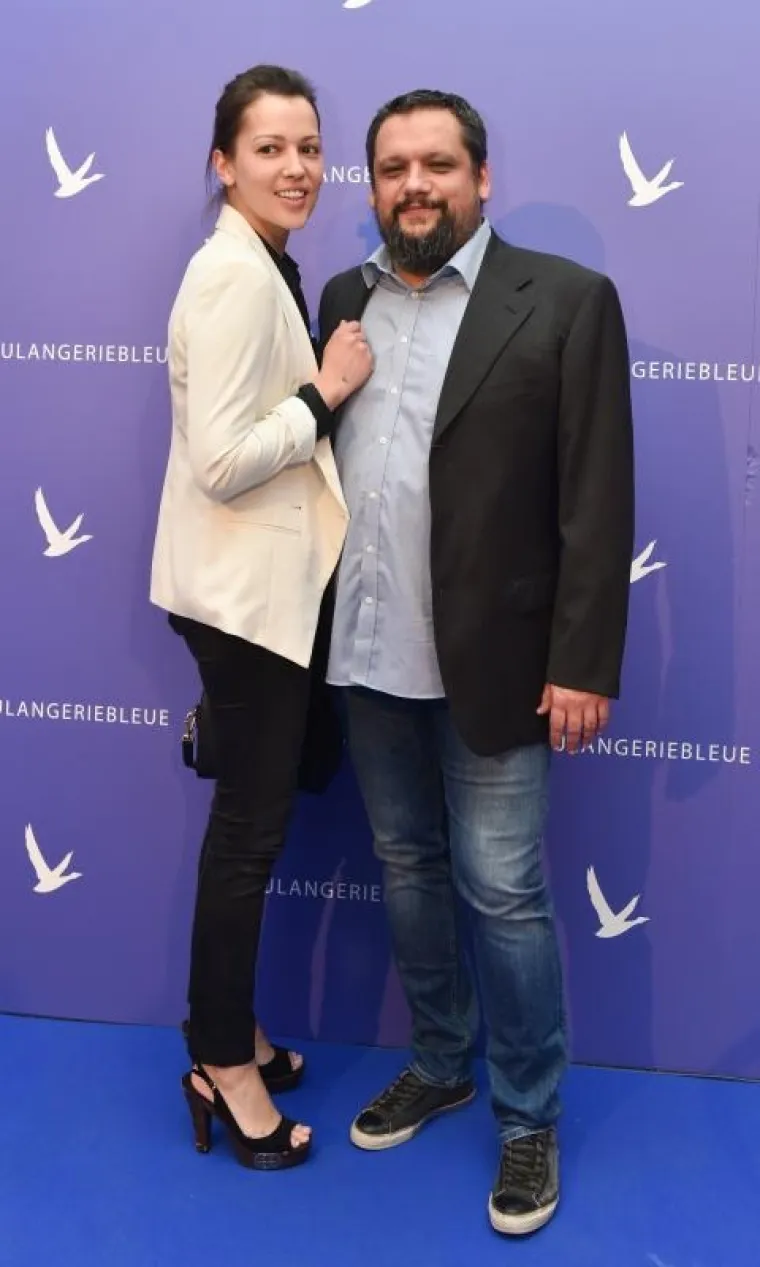 AKO STE SE PITALI GDJE JE NESTAO TOM GRETIĆ: Pažaninov prethodnik uživa u zagrljaju 14 godina mlađe Beograđanke
