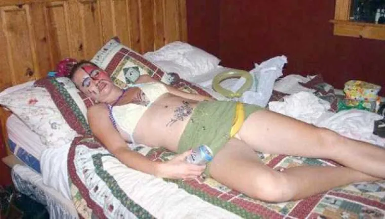 SODOMA I GOMORA: Cure si malo popile i dale si odu&scaron;ka... a onda su nastavile piti dok nisu zavr&scaron;ile u ovom stanju