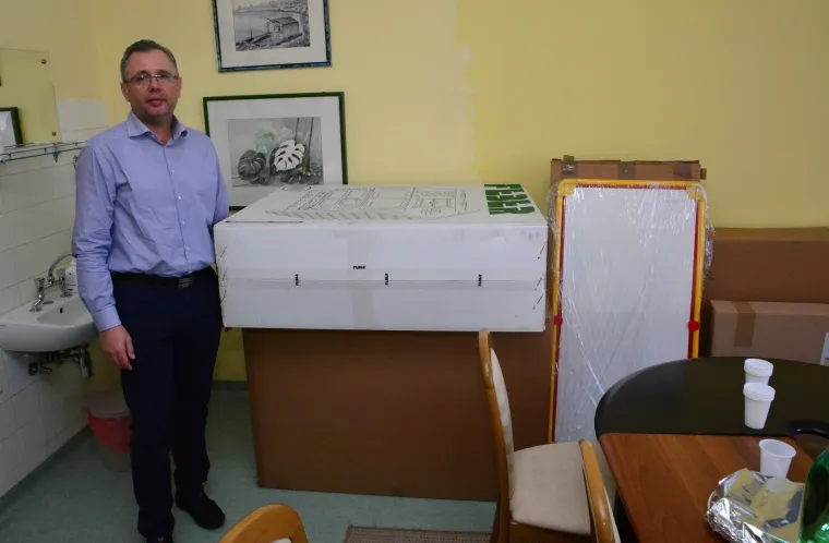 Mandžukić donirao didaktička pomagala pedijatriji bolnice dr. J. Ben​čević